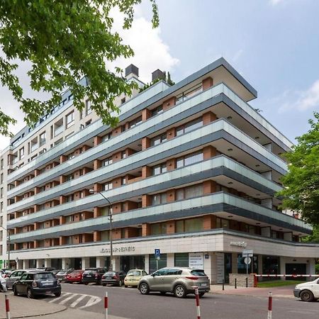 Modern Apartment With Pool Near Golden Terraces Varşovia Exterior foto